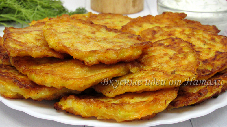 Оладьи из кабачков, моркови и лука