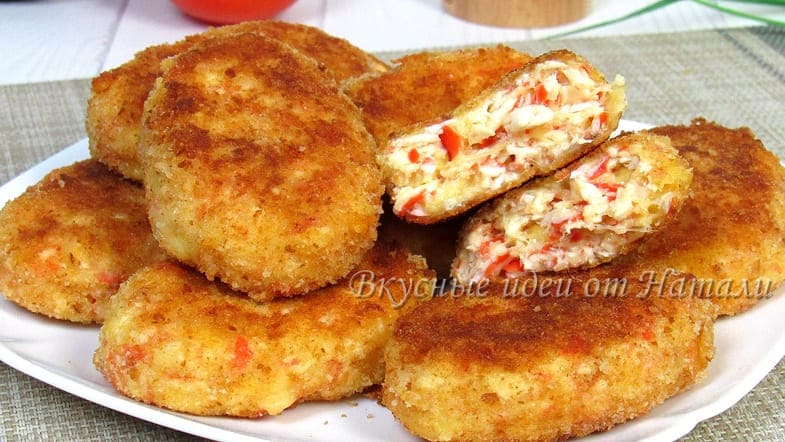 Котлеты из крабовых палочек с сыром