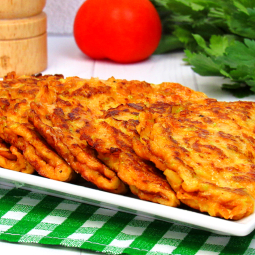 Блинчики из кабачков с сырной начинкой