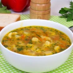 Куриный суп с клецками
