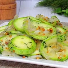 Маринованные кабачки за 20 минут в рукаве