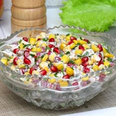 Салат с курицей гранатом и грецким орехом